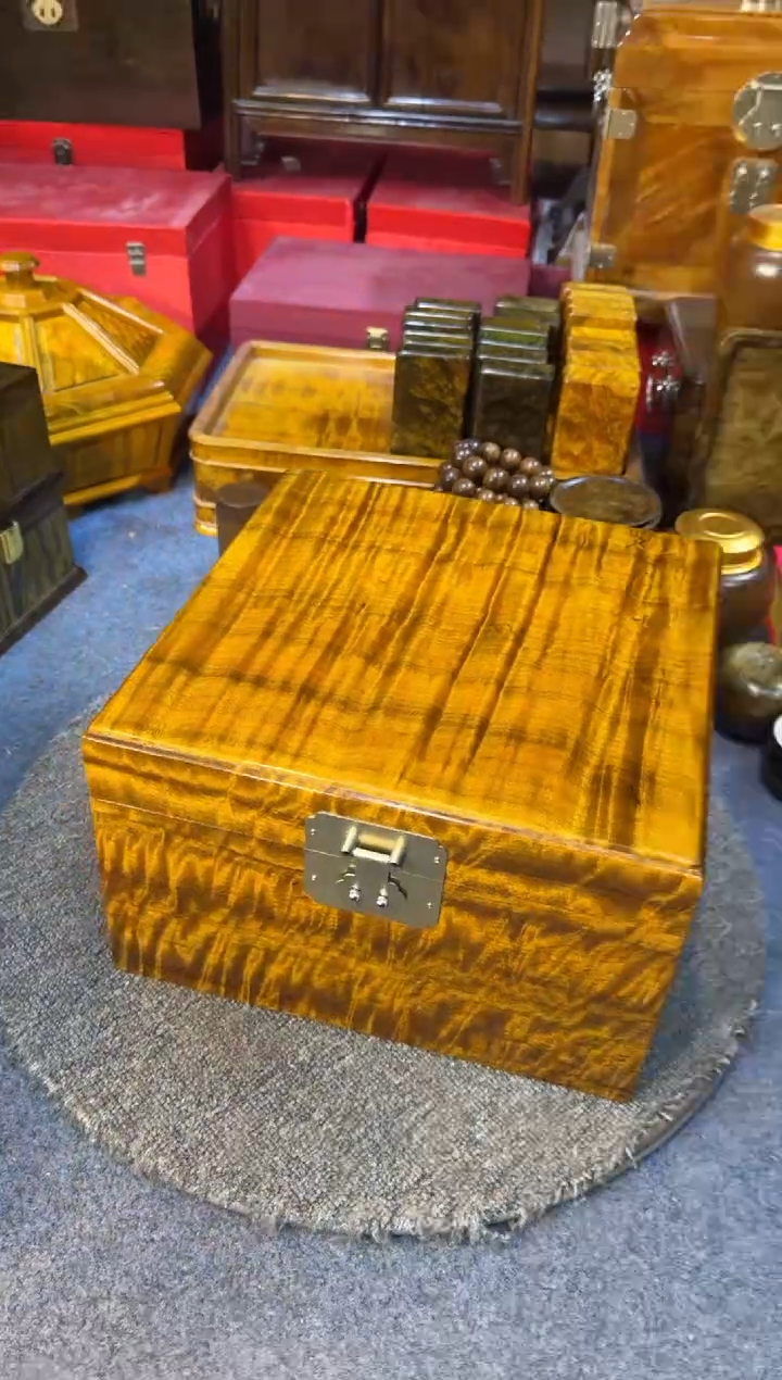 【闪购商品】乌木类成套家具金丝楠么盒中盒