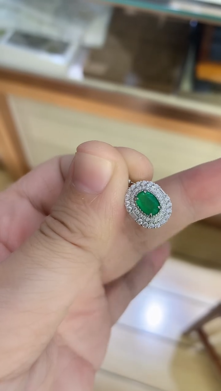 【闪购商品】祖母绿颈饰银S925镶嵌........