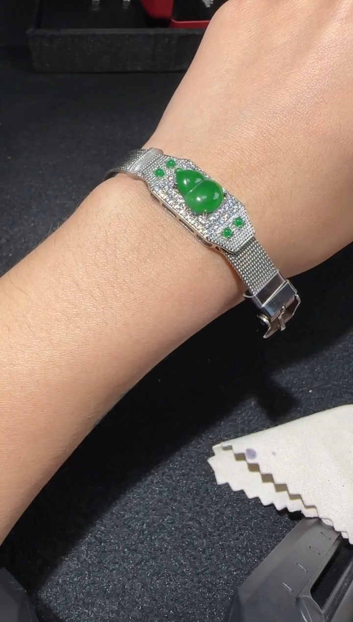 【闪购商品】翡翠手链未镶嵌多样性发货拍一发一