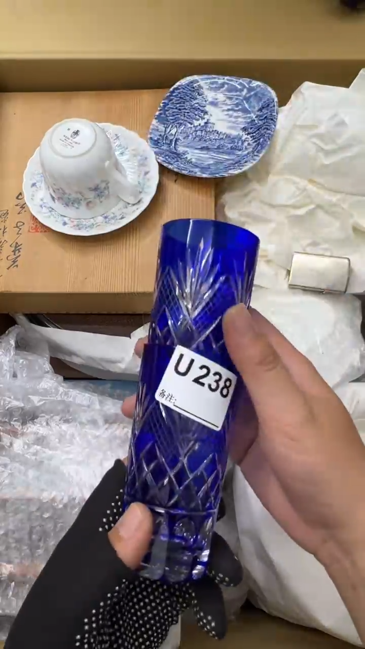 瓷片y****i中古商品谨慎参拍238
