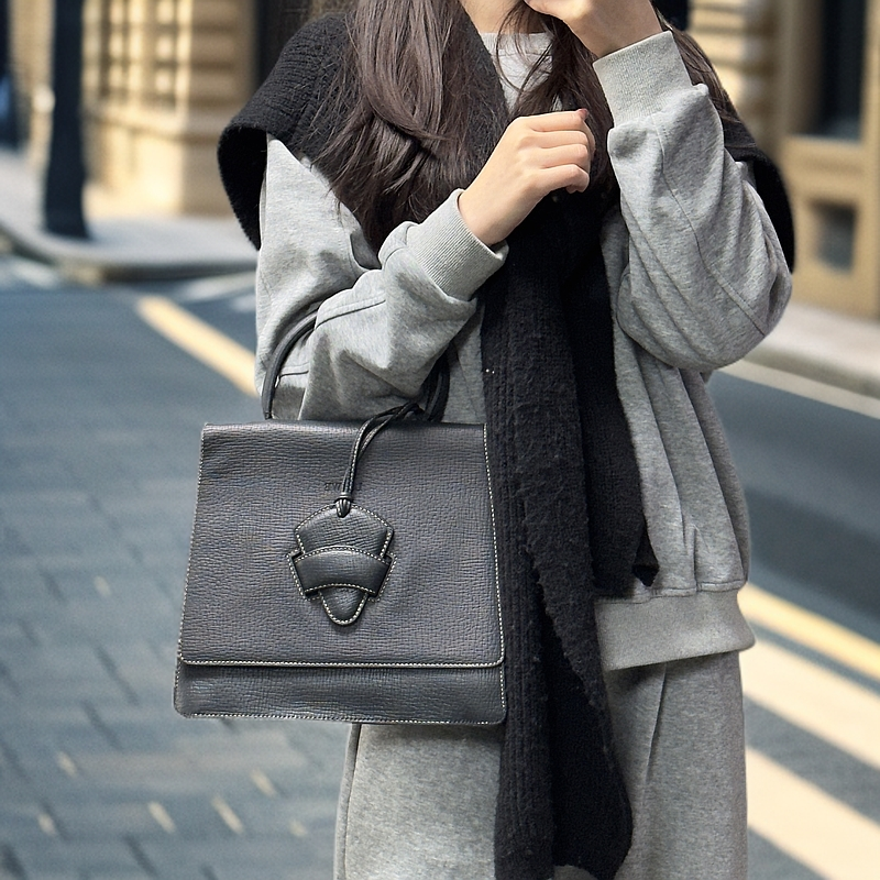 95新 LOEWE/罗意威 H354黑色手提袋时尚休闲女士真皮灰色单肩大号