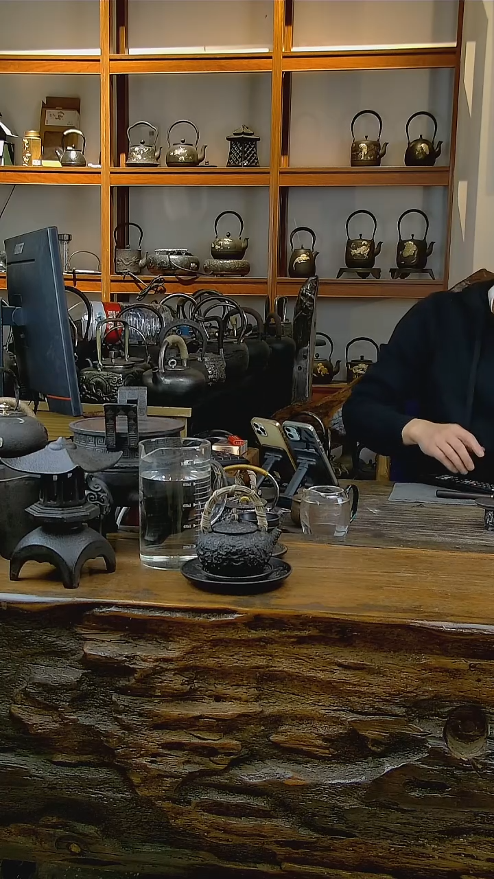 【闪购商品】一把好好好好好的铁壶