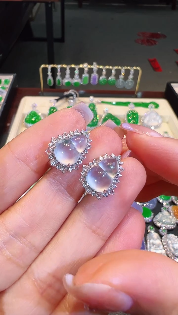 【闪购商品】翡翠耳饰18K金镶嵌翡翠