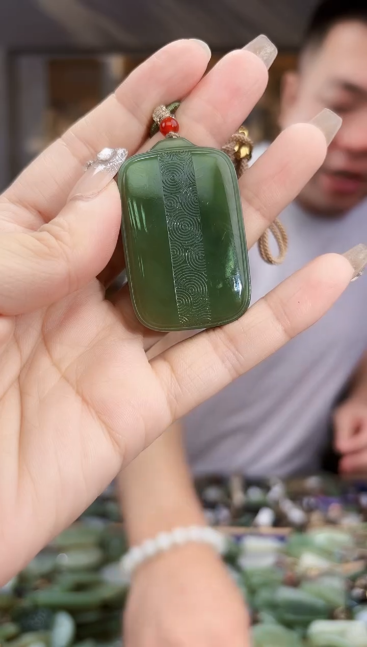 和田玉未镶嵌挂件拍一发一多样性发货