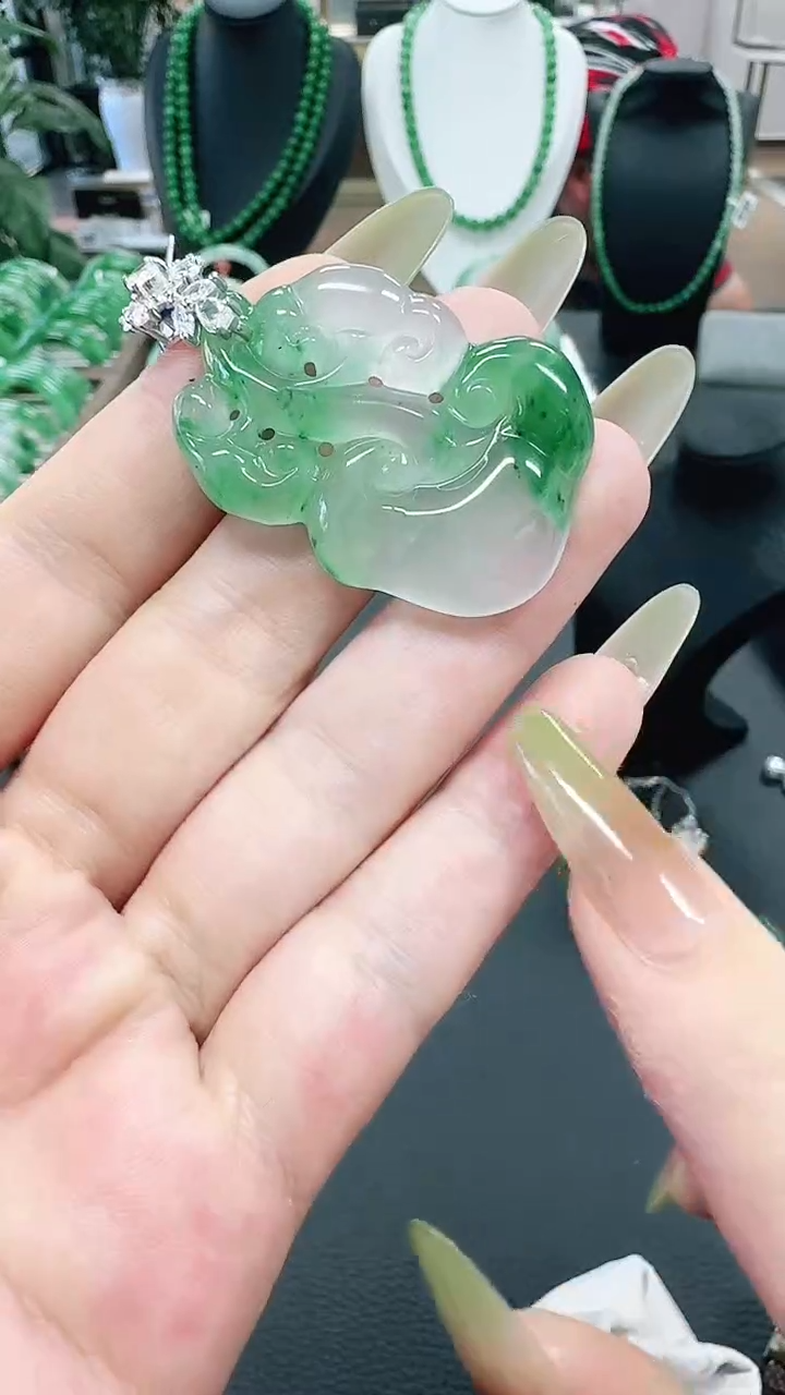 未镶嵌1石英质玉（非洲翠）/7779