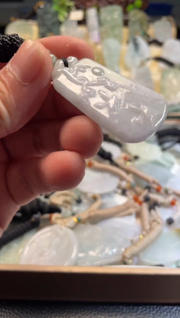 颈饰未镶嵌翡翠12/09/041