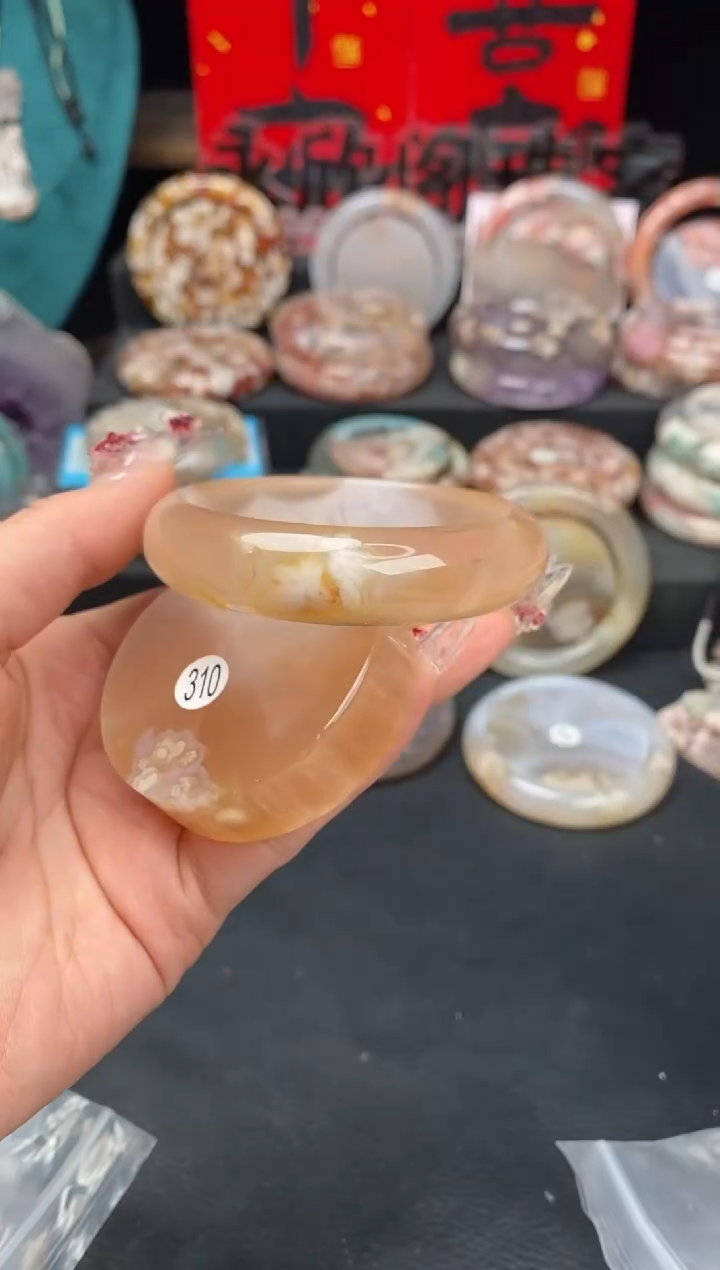 【闪购商品】石英质玉手镯（圆镯）未镶嵌55