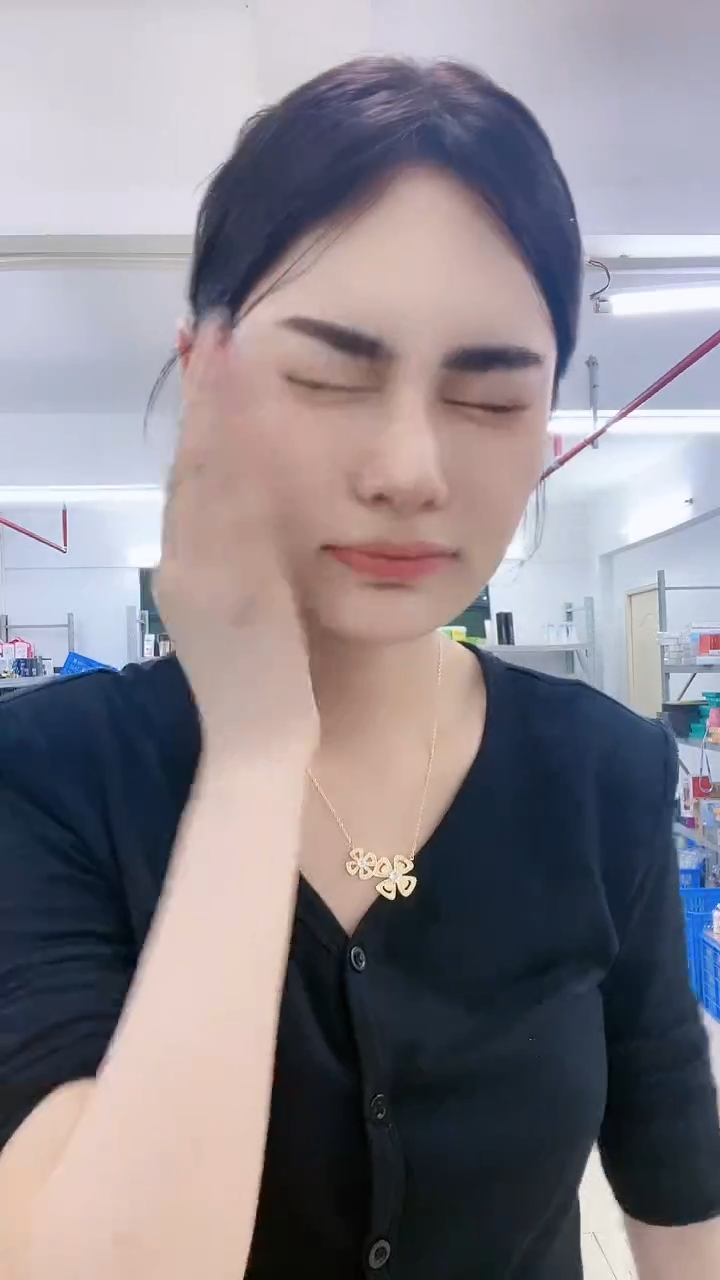 补水喷雾发4瓶！！补水喷雾发4瓶！！