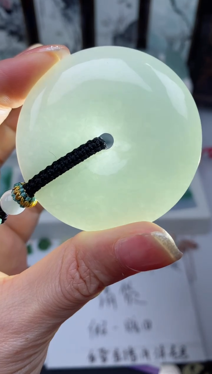 【闪购商品】翡翠颈饰未镶嵌吊坠