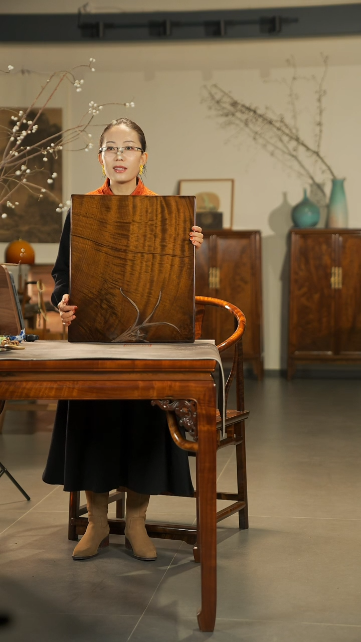 【闪购商品】金丝楠木雕兰花小品水波纹茶盘