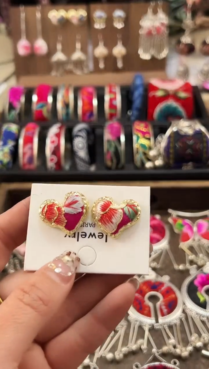 【闪购商品】织绣民族风老绣饰品439