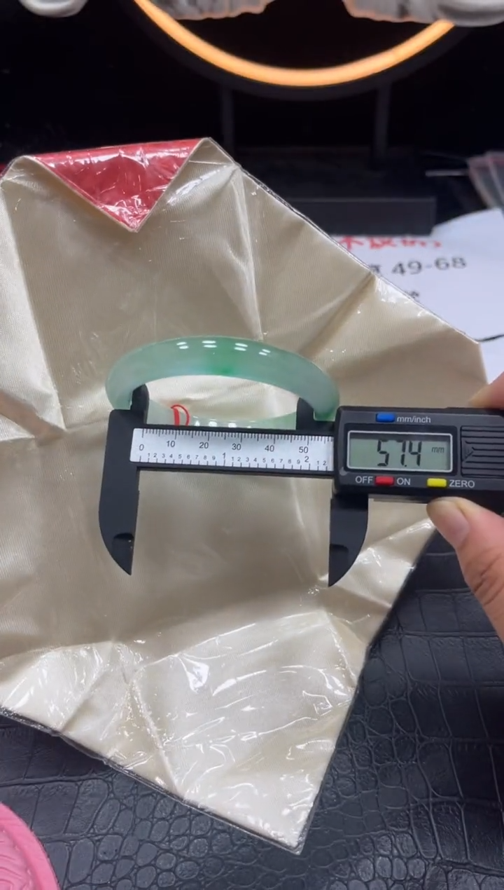 宁宁25号高冰大气手镯