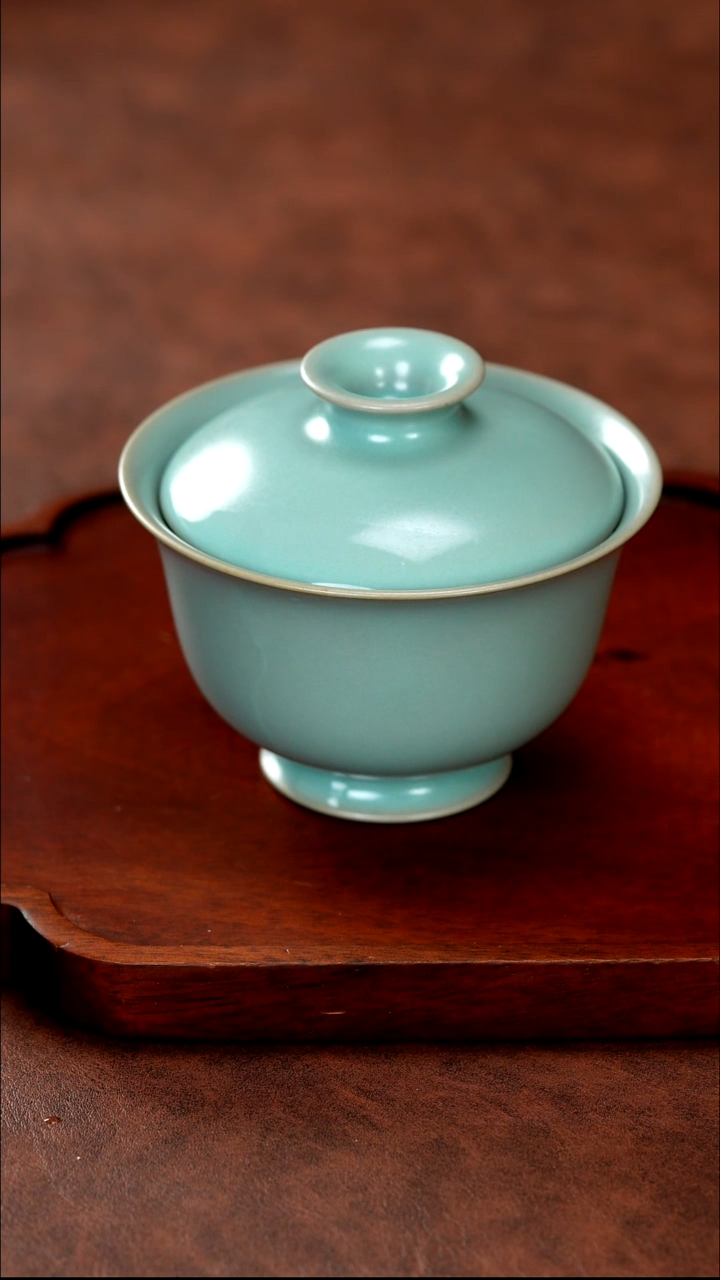 元宝两才盖碗          福利        