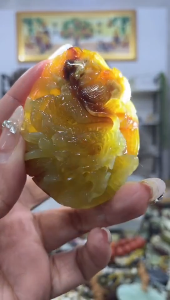 未镶嵌蛇纹石玉吊坠    