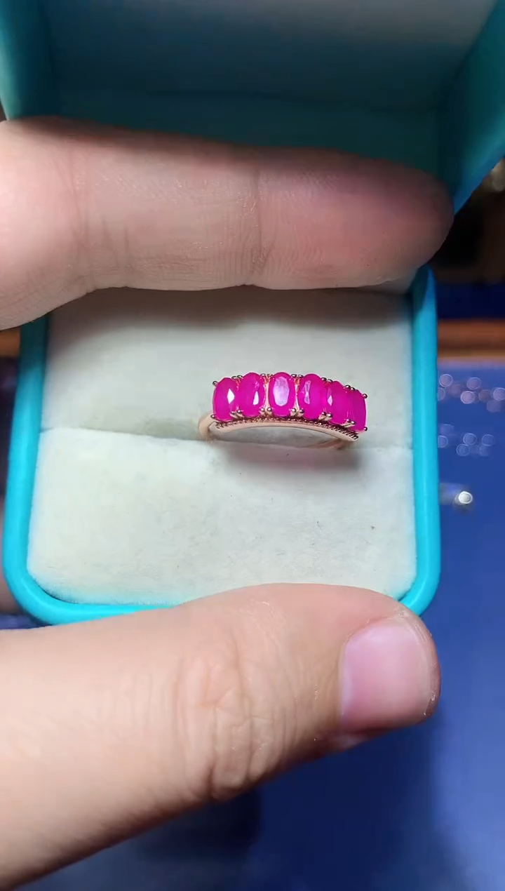 【闪购商品】红宝石戒指银S925镶嵌........