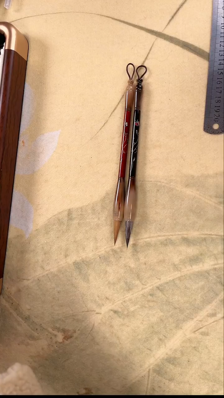 红木黑檀牛角斗螺钉蝴蝶狼毫狐狸毛出锋3.0一对