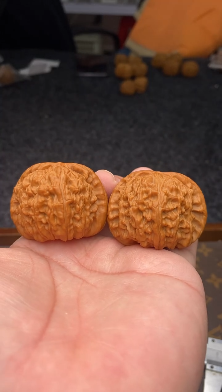 把件文玩核桃B274号45尺白狮子