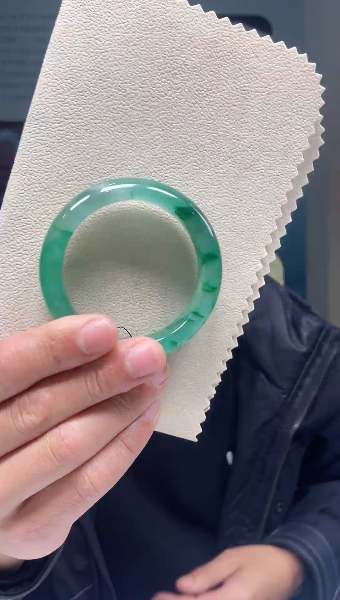 【闪购商品】石英质玉手镯未镶嵌非洲翠手镯多样性发货