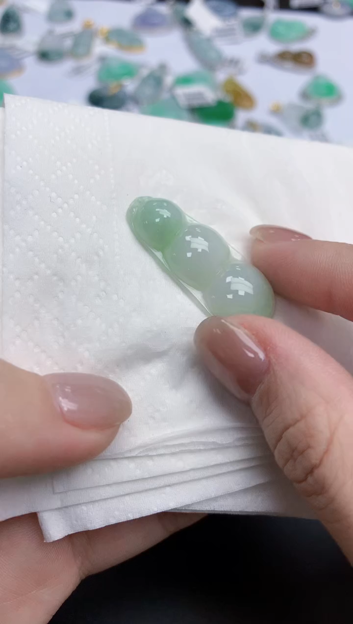 【闪购商品】翡翠颈饰未镶嵌天然缅甸翡翠A货