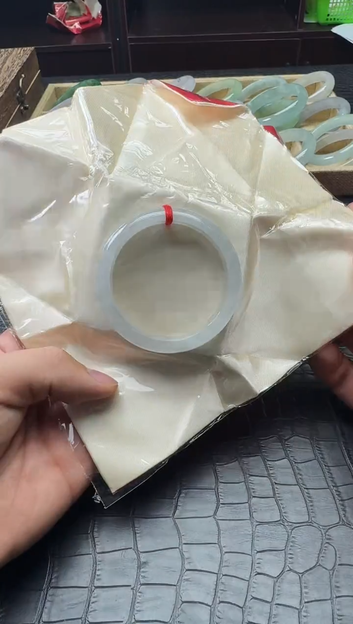 翡翠手镯一图一物所见所得1