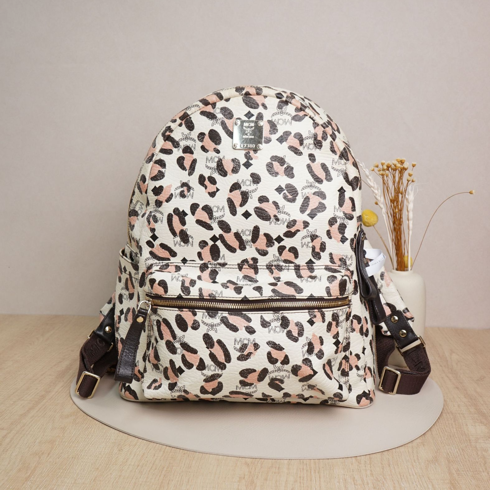 95新 MCM MCM双肩包豹纹印花/DS042398