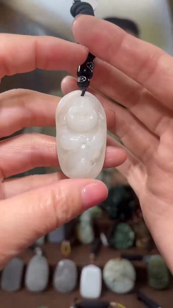 颈饰未镶嵌和田玉·