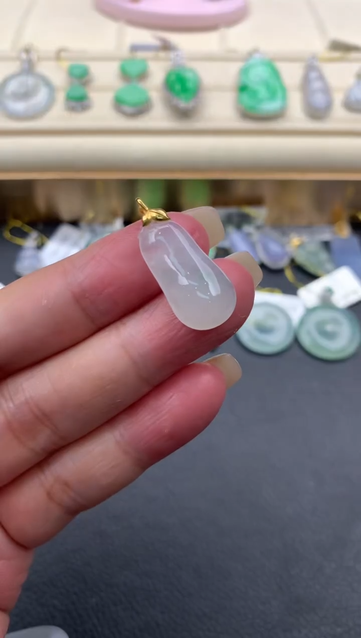 【闪购商品】翡翠颈饰18K金镶嵌Q451     