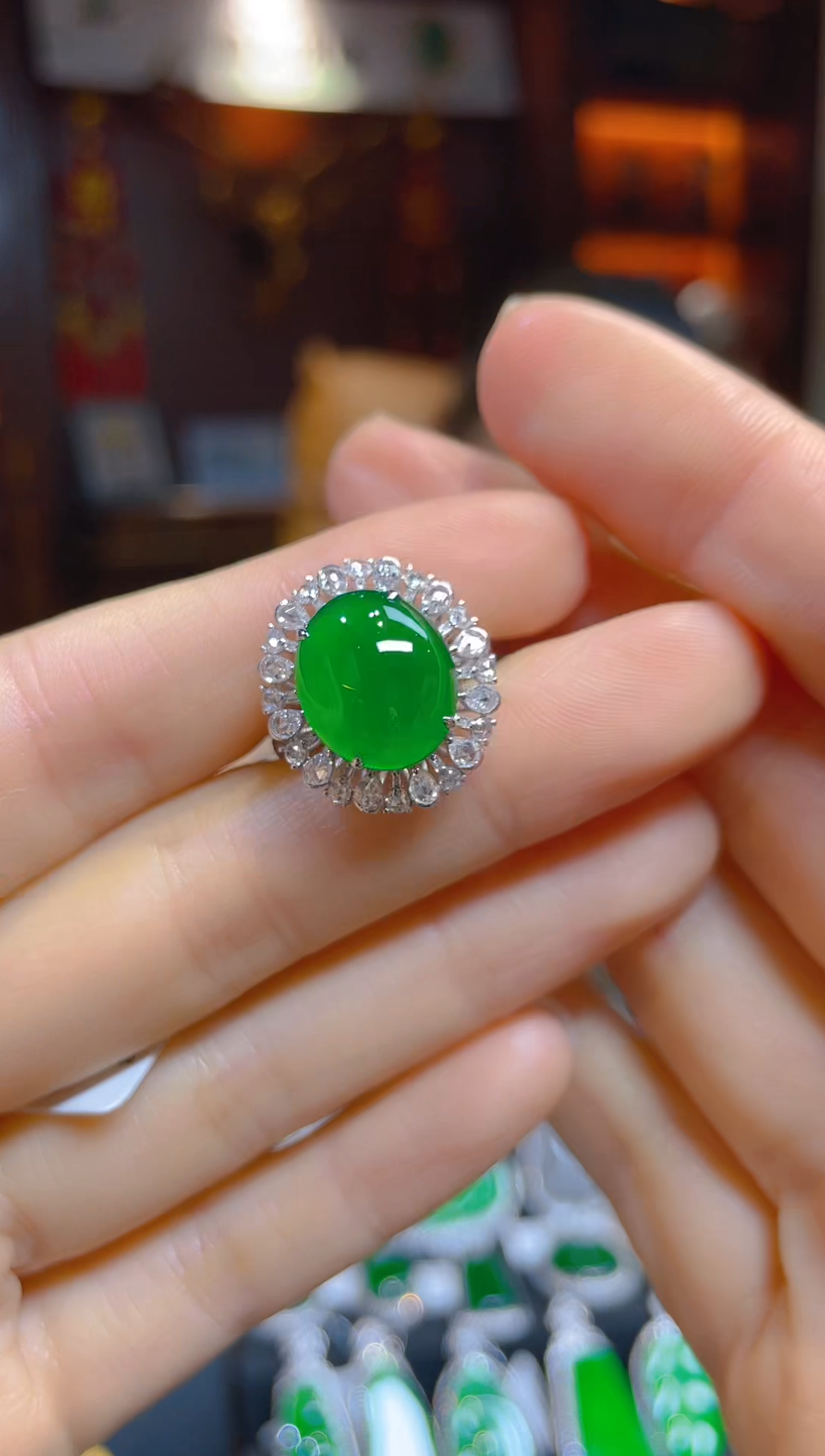 【闪购商品】翡翠戒指18K金镶嵌104200天然A货翡翠戒指