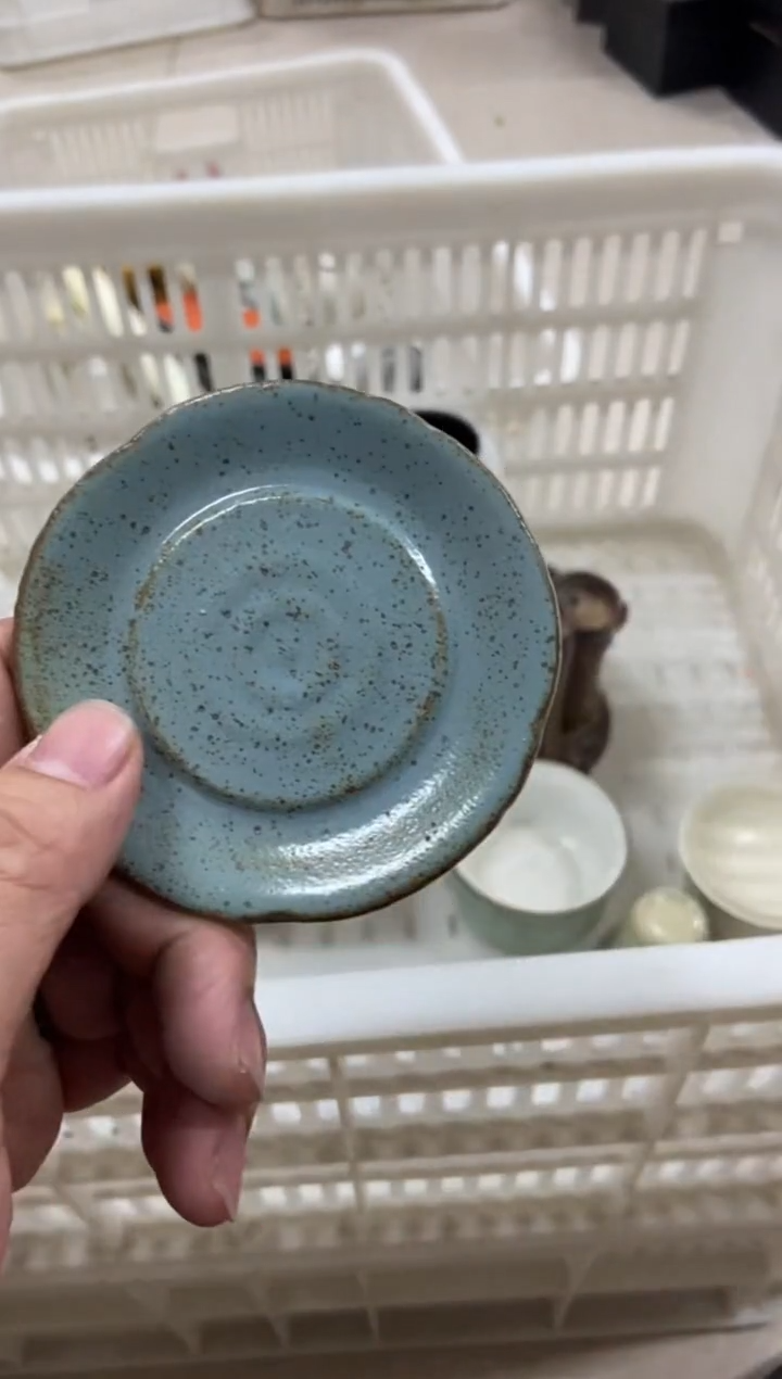 无运费险有瑕疵的摄影的产品有使用过的痕迹有点脏介意勿拍