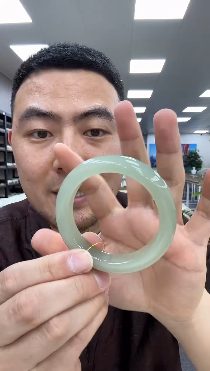 【闪购商品】和田玉手镯未镶嵌55-56  513