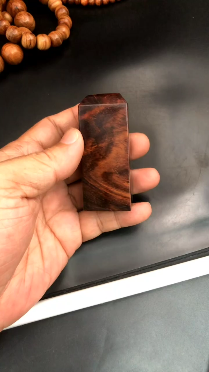 黄花梨/降香黄檀把件海黄野油印章把件