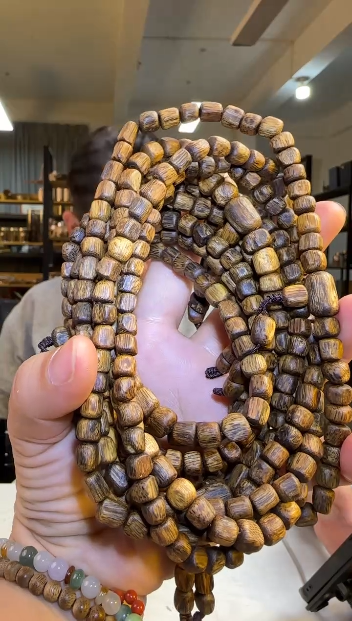 沉香手串沉水浮海南尖峰岭老白棋根部油长串18g+多样性发1