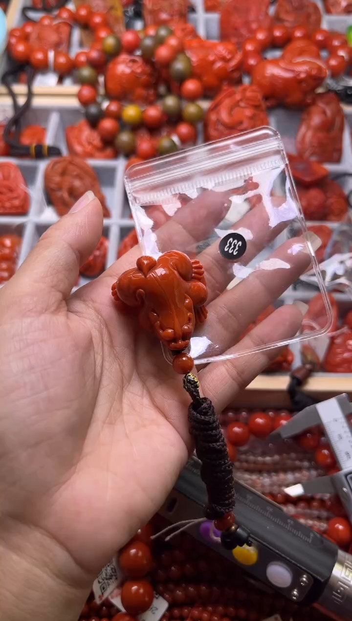 南红玛瑙未镶嵌珠宝奇石333