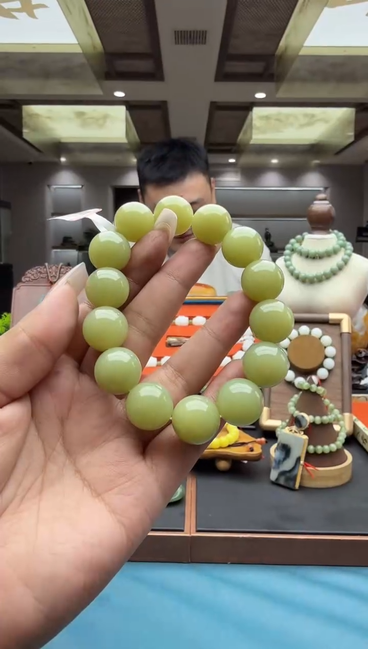 未镶嵌手串和田玉hk16