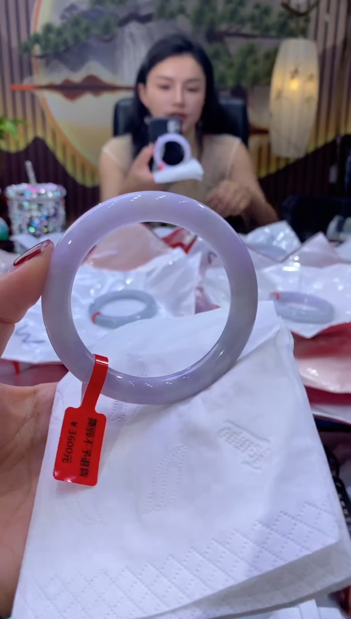 翡翠手镯未镶嵌多人04306