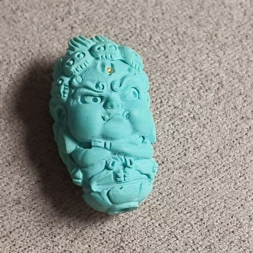 原矿绿松石雕刻件