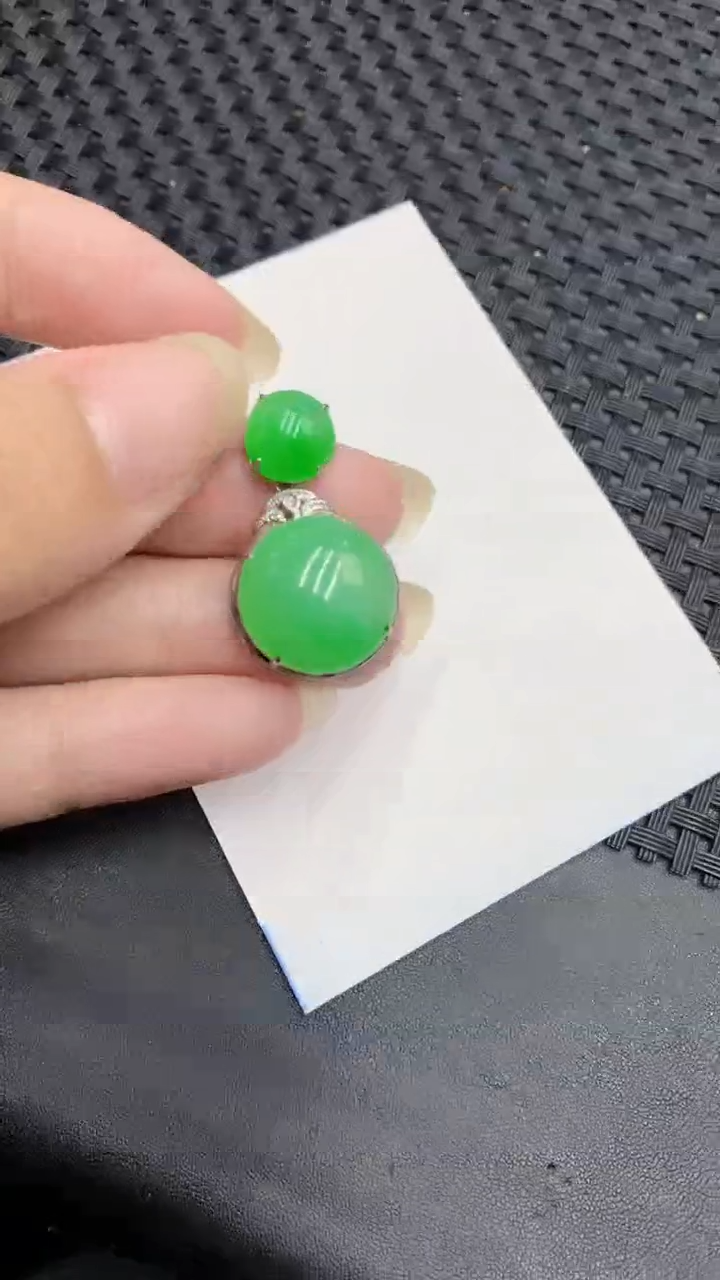 【闪购商品】翡翠颈饰18K金镶嵌            8