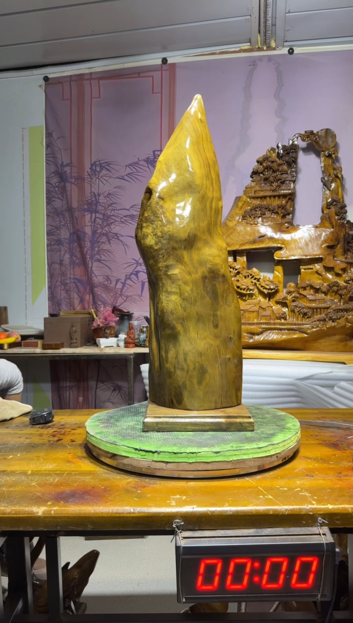 金丝楠乐*烟金丝楠木雕刻摆件