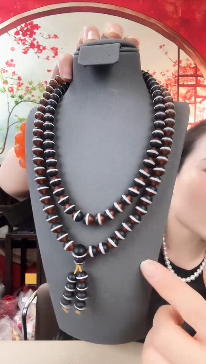 喆聖推荐黑色一线项链