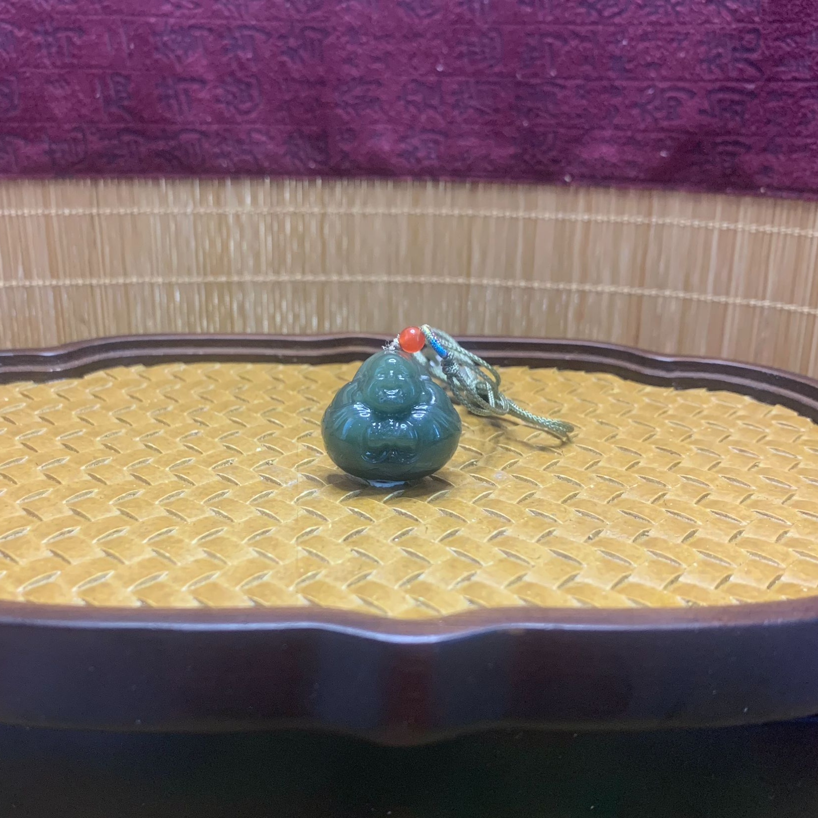 Q和田玉抱抱佛吊坠5058