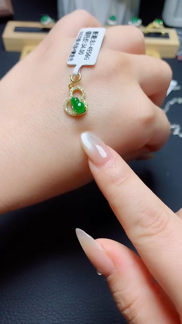 翡翠戒指银S925镶嵌天然翡翠A货s925银镶