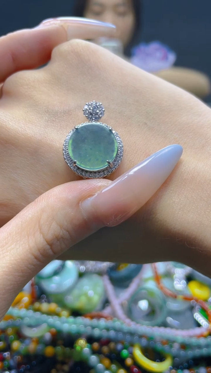 翡翠未镶嵌颈饰/B/翡翠A货，一件也是批发价