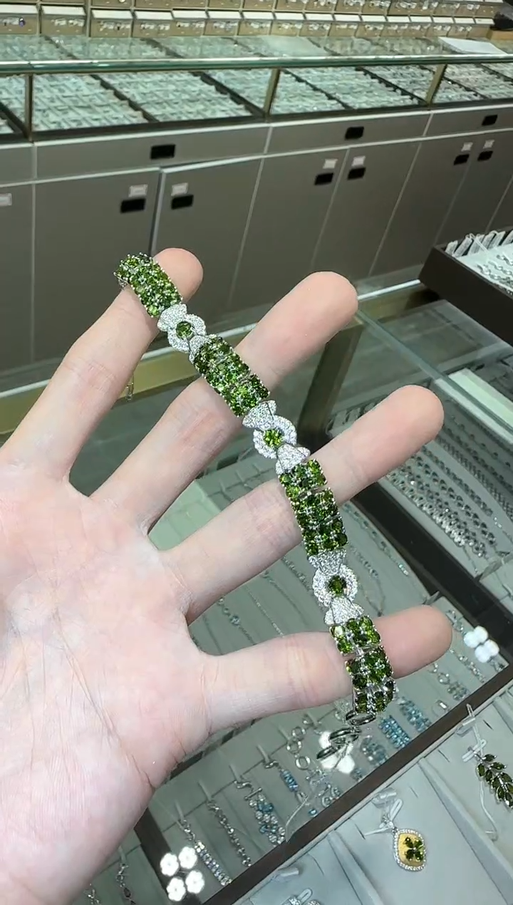 【闪购商品】手链透辉石银S925镶嵌高级设计款