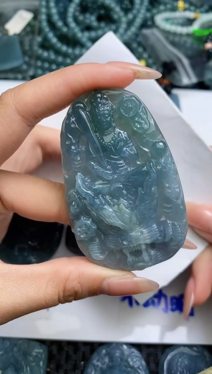 【闪购商品】翡翠颈饰未镶嵌         