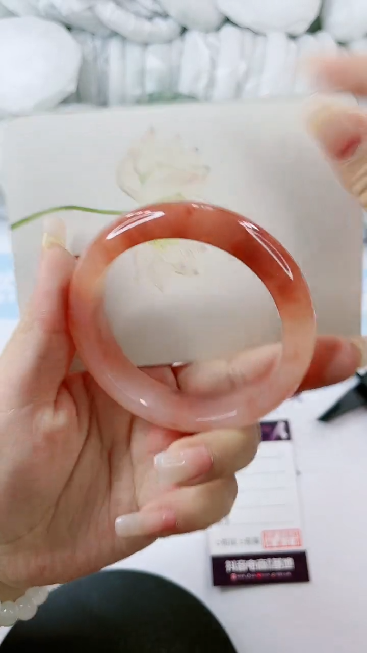 【闪购商品】石英质玉手镯未镶嵌0078808767-多样性发货