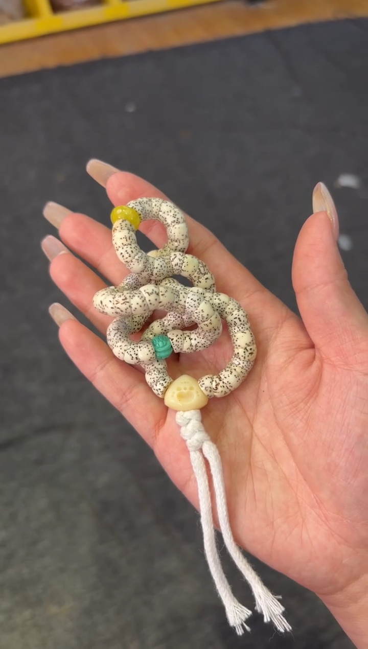 【闪购商品】石英质玉（黄龙玉）手链未镶嵌8mm星月大肠黄龙玉双圈