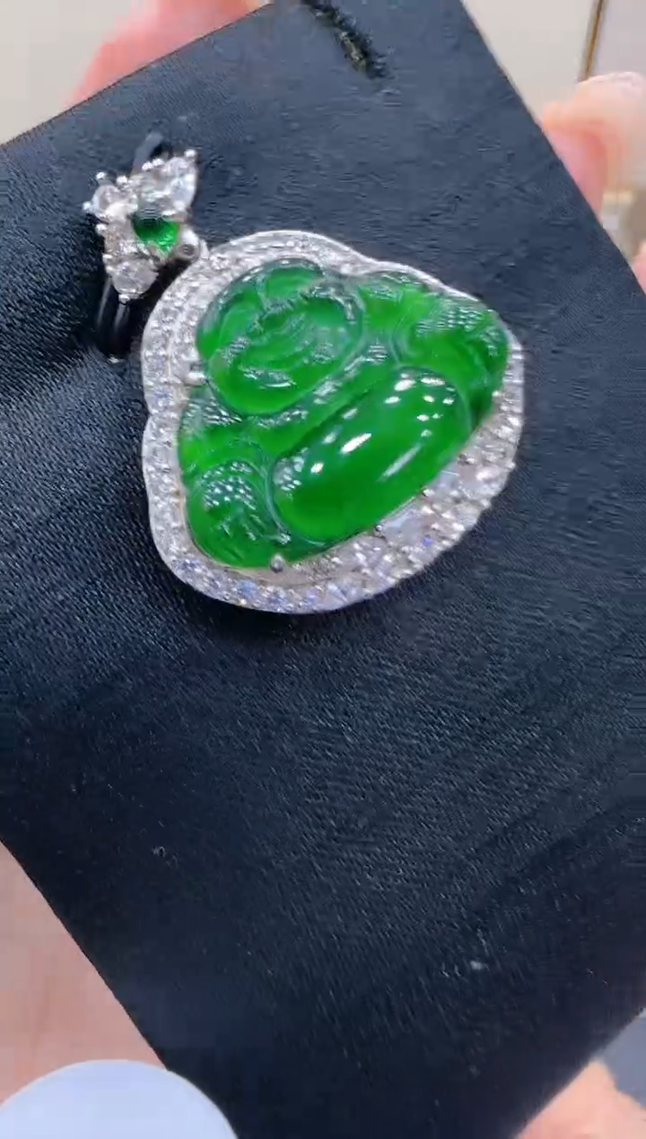 【闪购商品】翡翠吊坠(不含链)银S925镶嵌团购多样性发一件