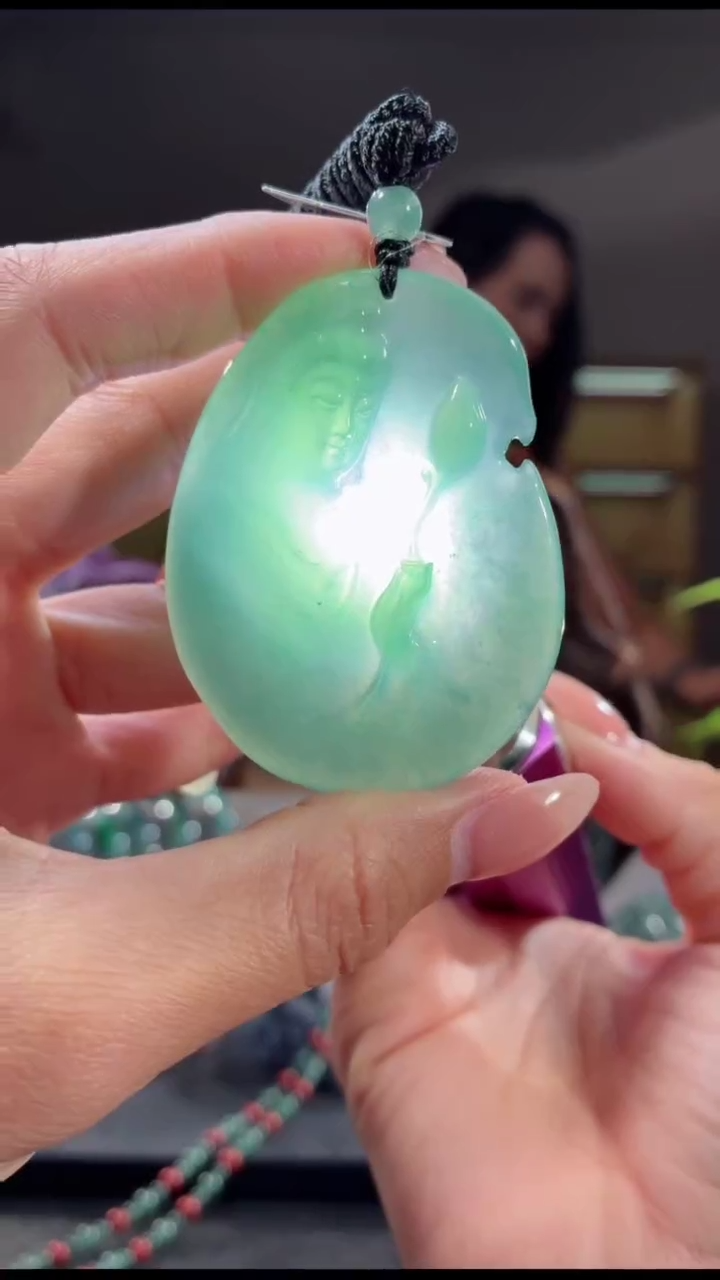 吊坠(不含链)未镶嵌翡翠观音