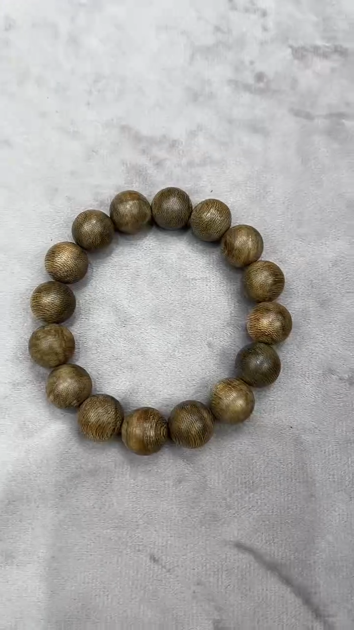 【闪购商品】沉香手串1.37柬埔寨单圈17颗13克