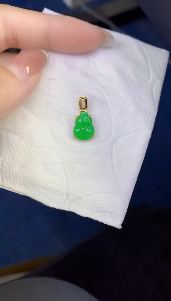 颈饰未镶嵌翡翠缅甸天然翡翠a货